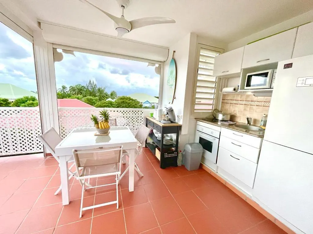 Guadeloupe- Saint-Francois- Residence Anse Des Rochers - Appartement Quart De Villa Etage - Vue Mer- 4 Personnes - Lit Bebe Sur Demande - Citerne Et Wifi Prives -Animaux Ok-Acces Plage Direct -Apnee Bien-Etre Experience Sur Demande Avec Instructeur A Apartment Saint-Francois (Grande-Terre)